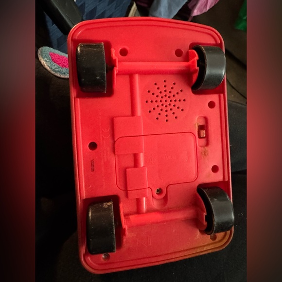 classic Peppa pig character plastic toy car - Picture 3 of 4